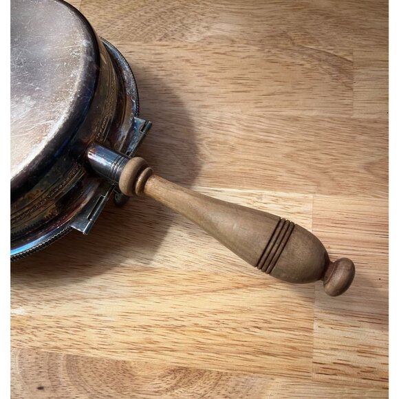 Sheffield Silver Company Silent Butler Silver Over Copper, Raised Flower on Lid - Picture 9 of 10